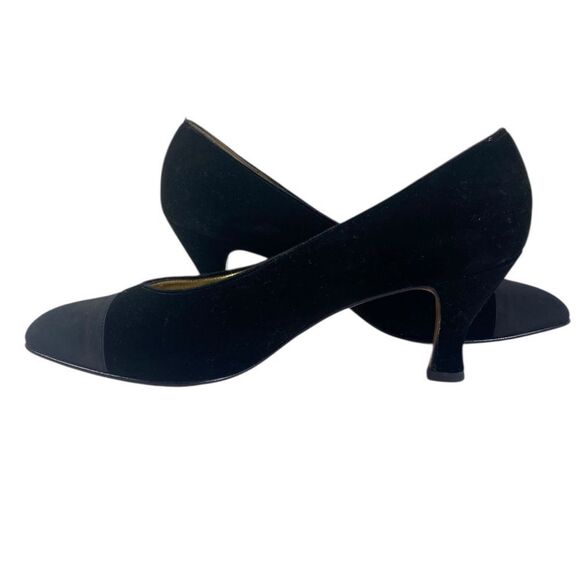 Ferragame 9B Black Pumps with kitten heel velvet w/silk toe - Picture 2 of 12